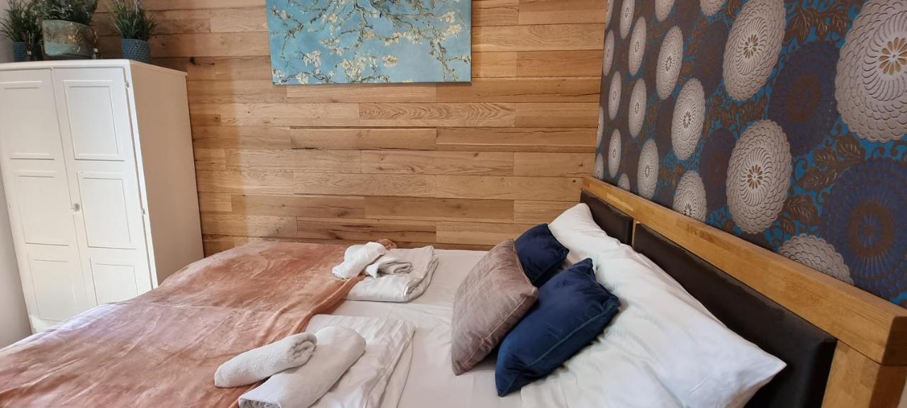 Urban Boutique Hotel 2*